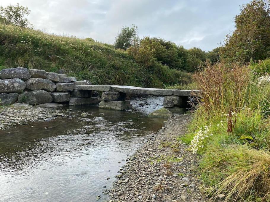 Banc Cottage Moylgrove Esterno foto
